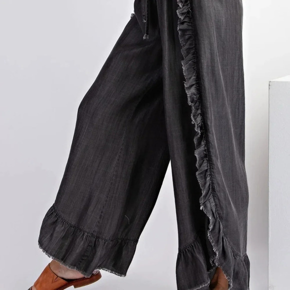 New Easel Black Ruffle Chambray Relaxed Fit Pants - Picture 6 of 6